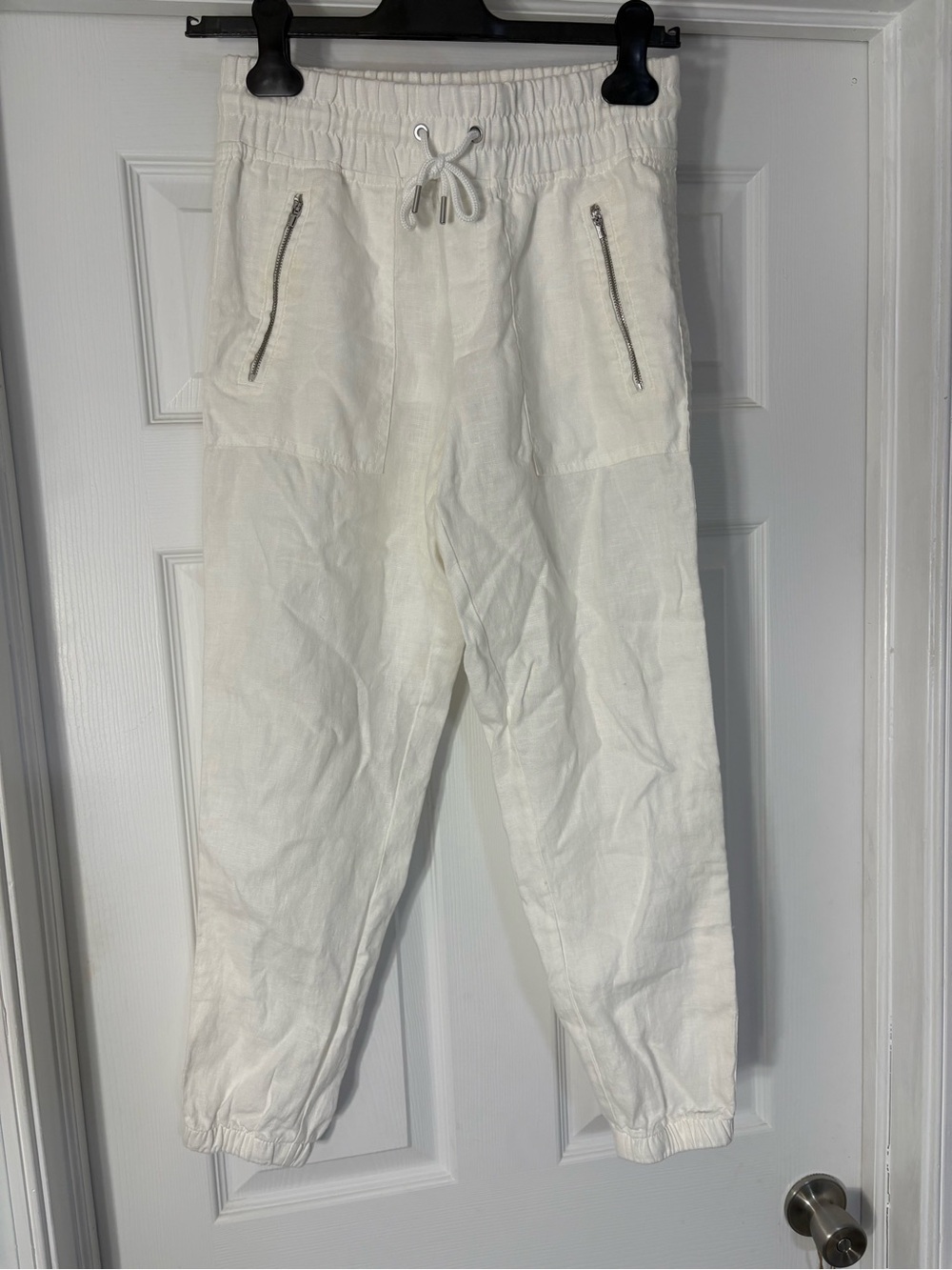 Athleta White Elastic Waist Jogger Pants with Zip Pockets